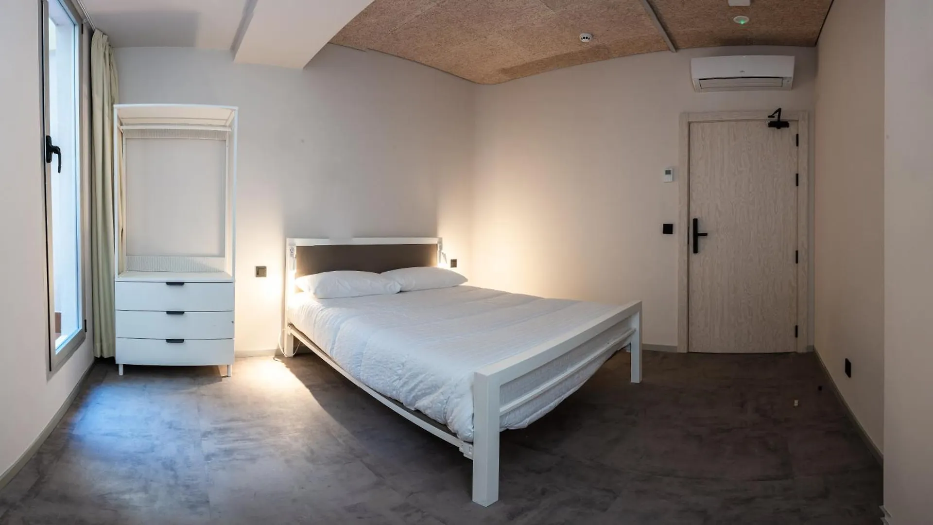 Lamia Bbk Women Hostel-Solo Mujeres Bilbao 0*,
