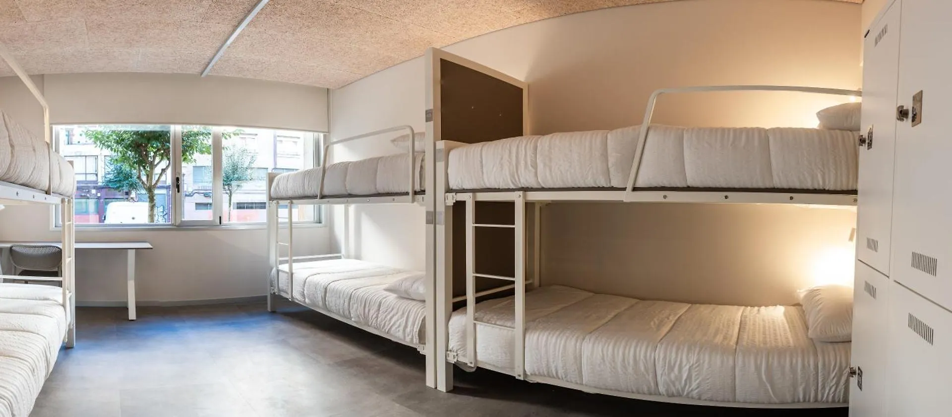Hostal Lamia Bbk Women Hostel-Solo Mujeres Bilbao España