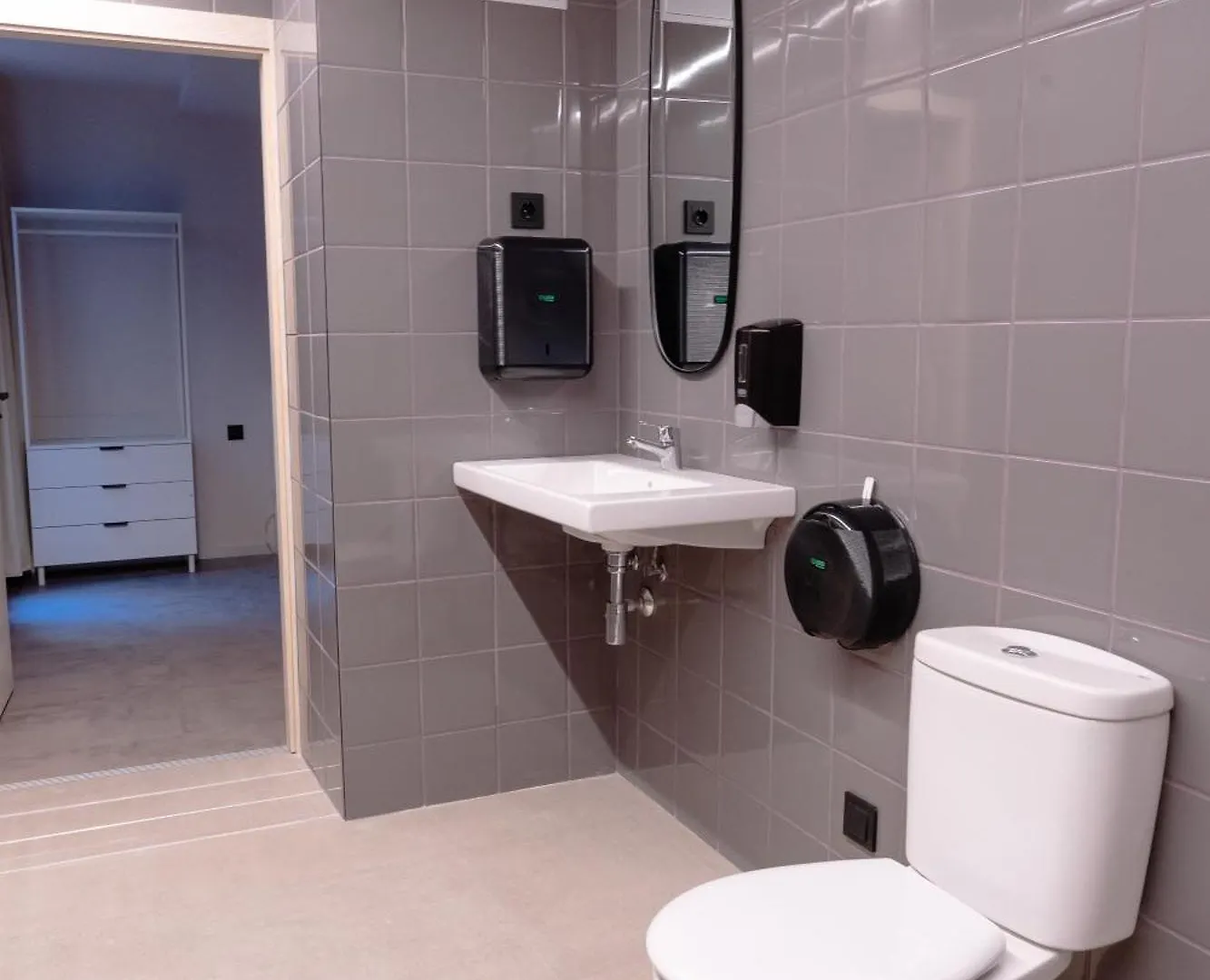 Hostal Lamia Bbk Women Hostel-Solo Mujeres Bilbao
