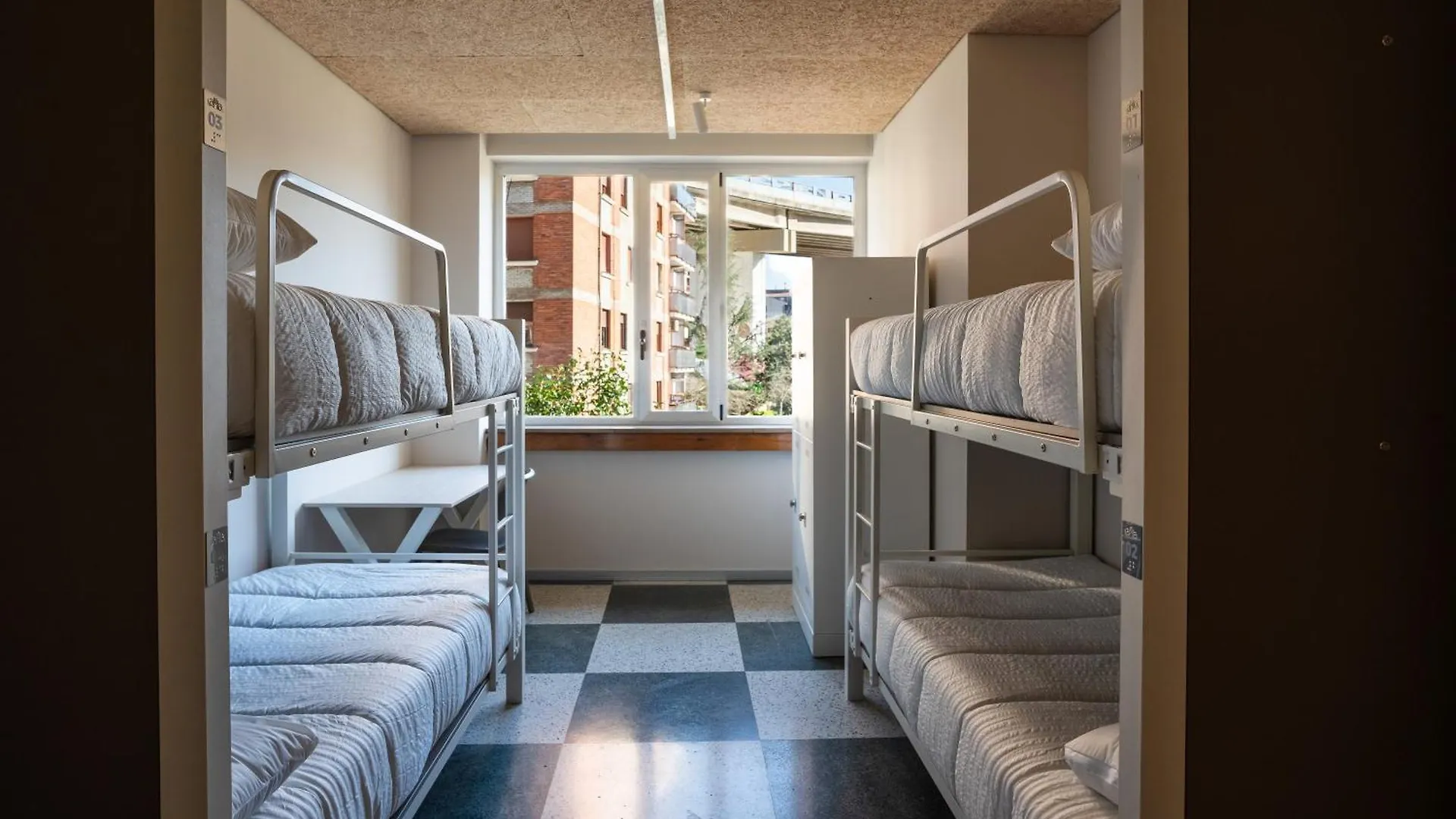 Lamia Bbk Women Hostel-Solo Mujeres contacts