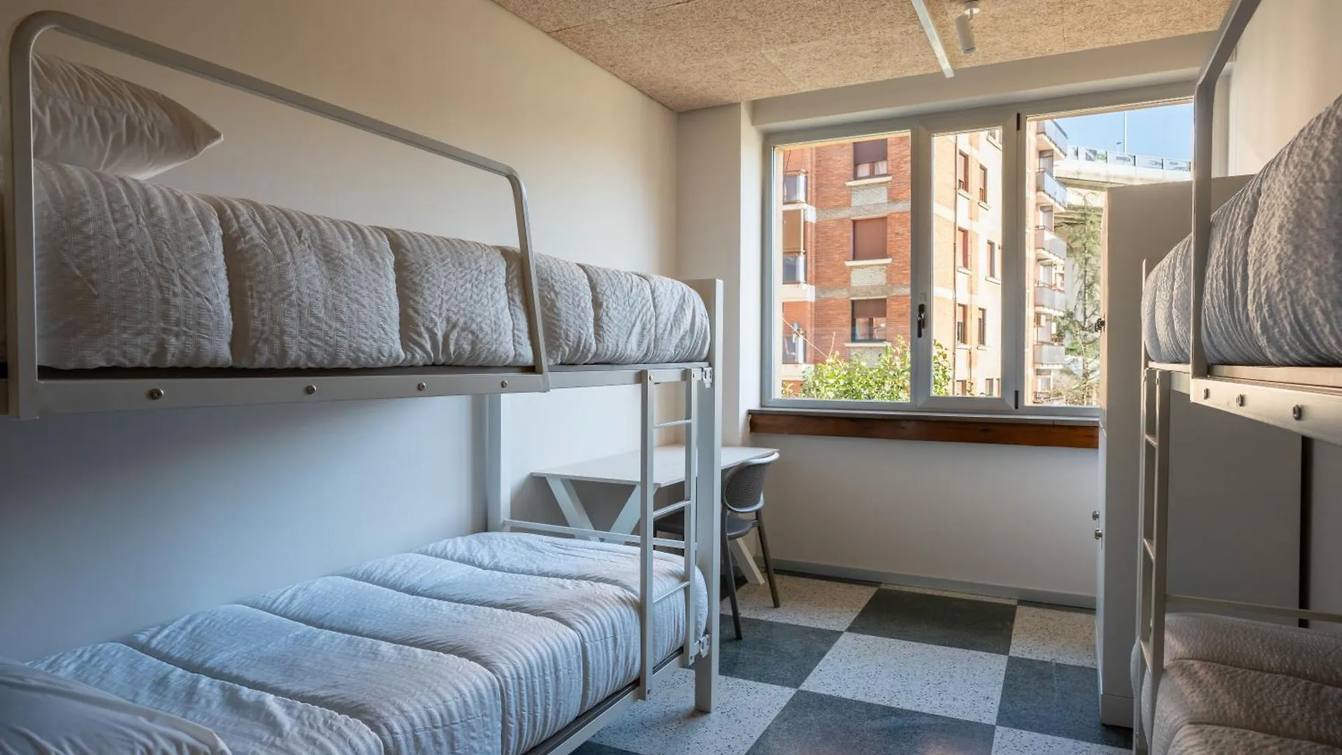Lamia Bbk Women Hostel-Solo Mujeres Bilbao Hostel