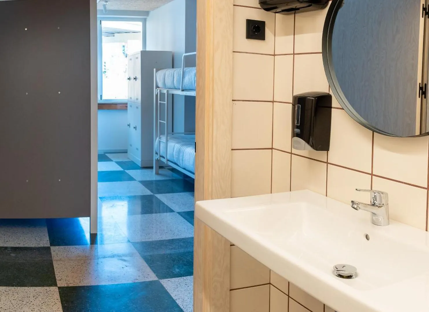 Lamia Bbk Women Hostel-Solo Mujeres Bilbao Hostel